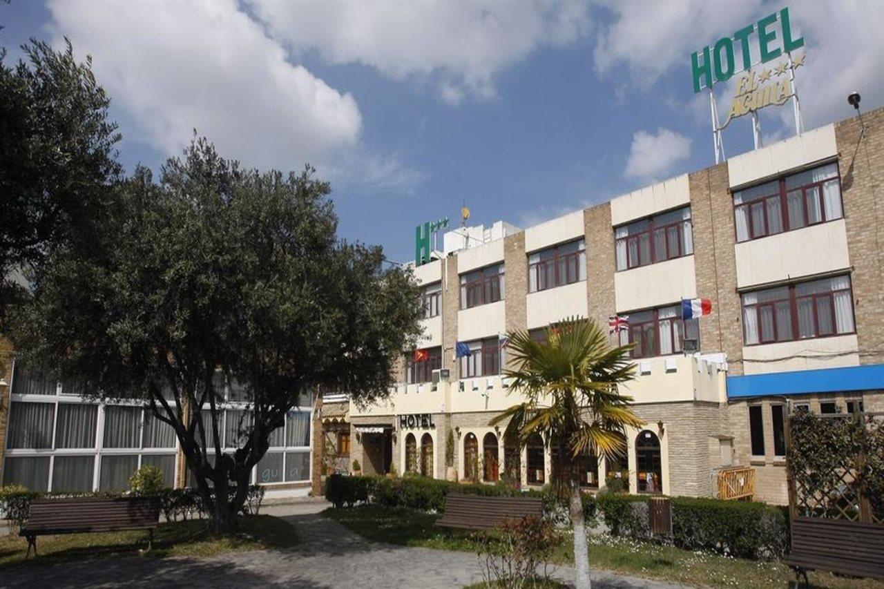 Hotel El Aguila Utebo Bagian luar foto