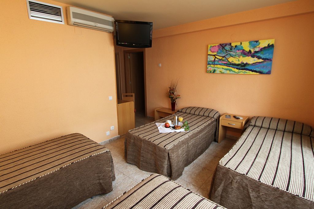 Hotel El Aguila Utebo Bagian luar foto