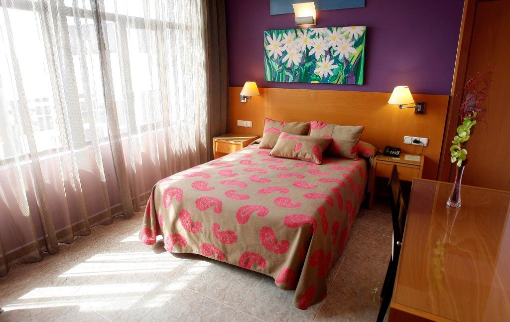 Hotel El Aguila Utebo Bagian luar foto